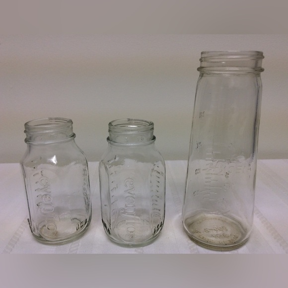 Vintage Baby Bottles Glass (1) Hygeia by Ball 8 oz and (2) Evenflo 4 oz no Tops - Picture 2 of 10